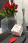 Preview: Geschenkbox Herzen (rot/weiß)